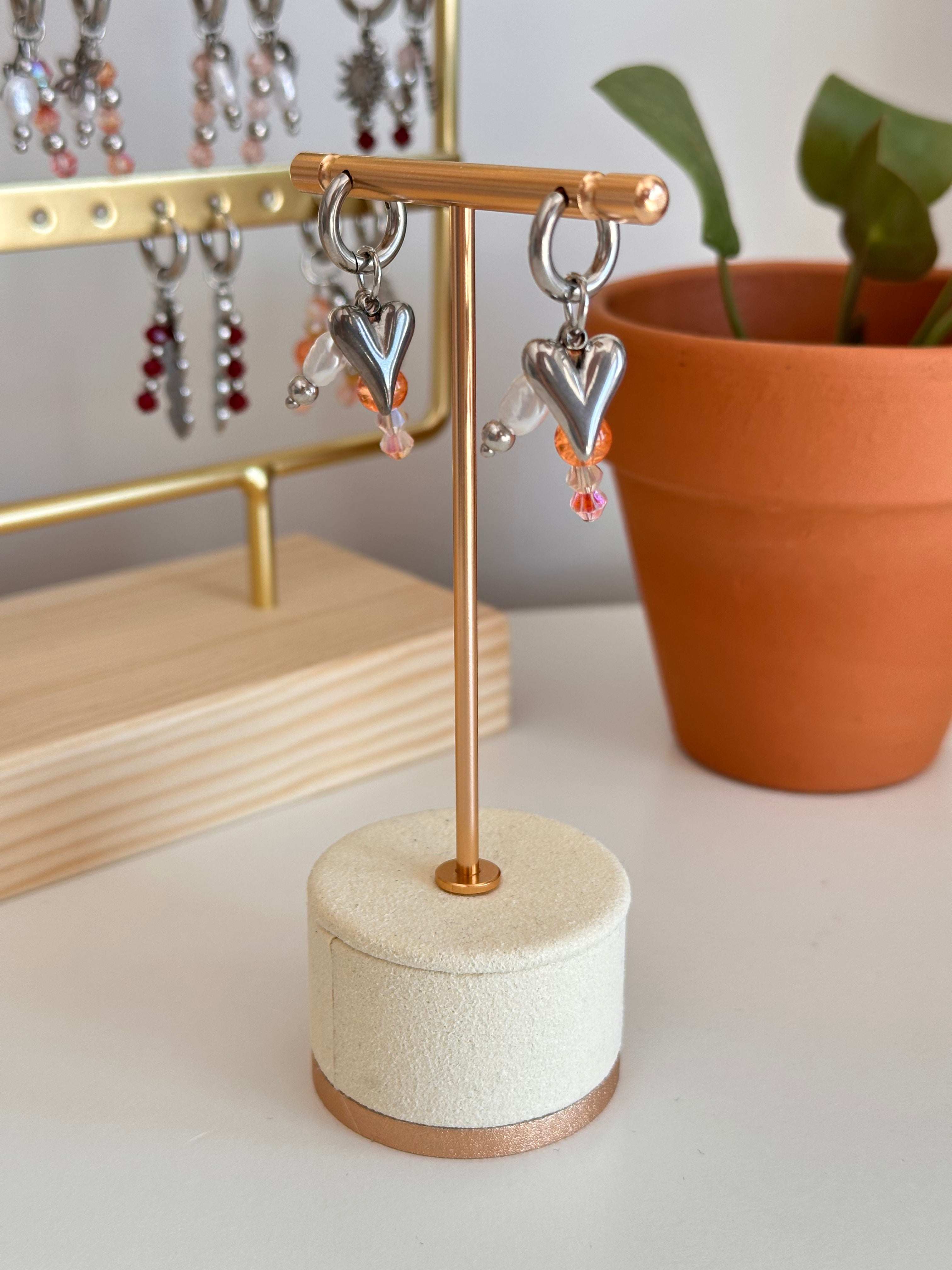 Coral heart oorbellen