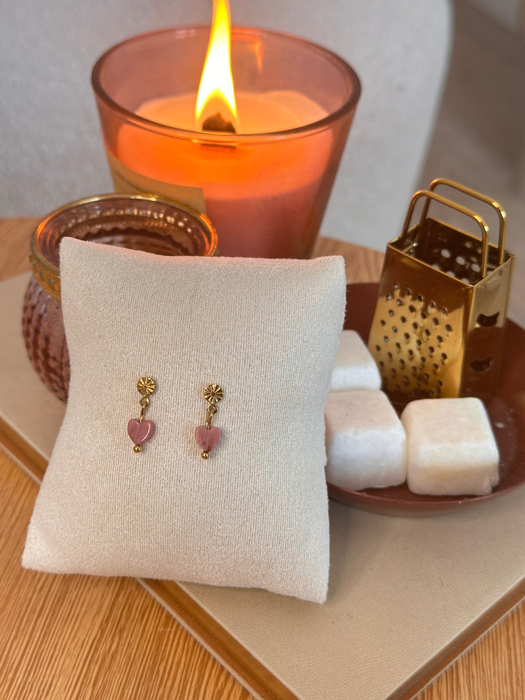 pink heart natuursteen studs goud